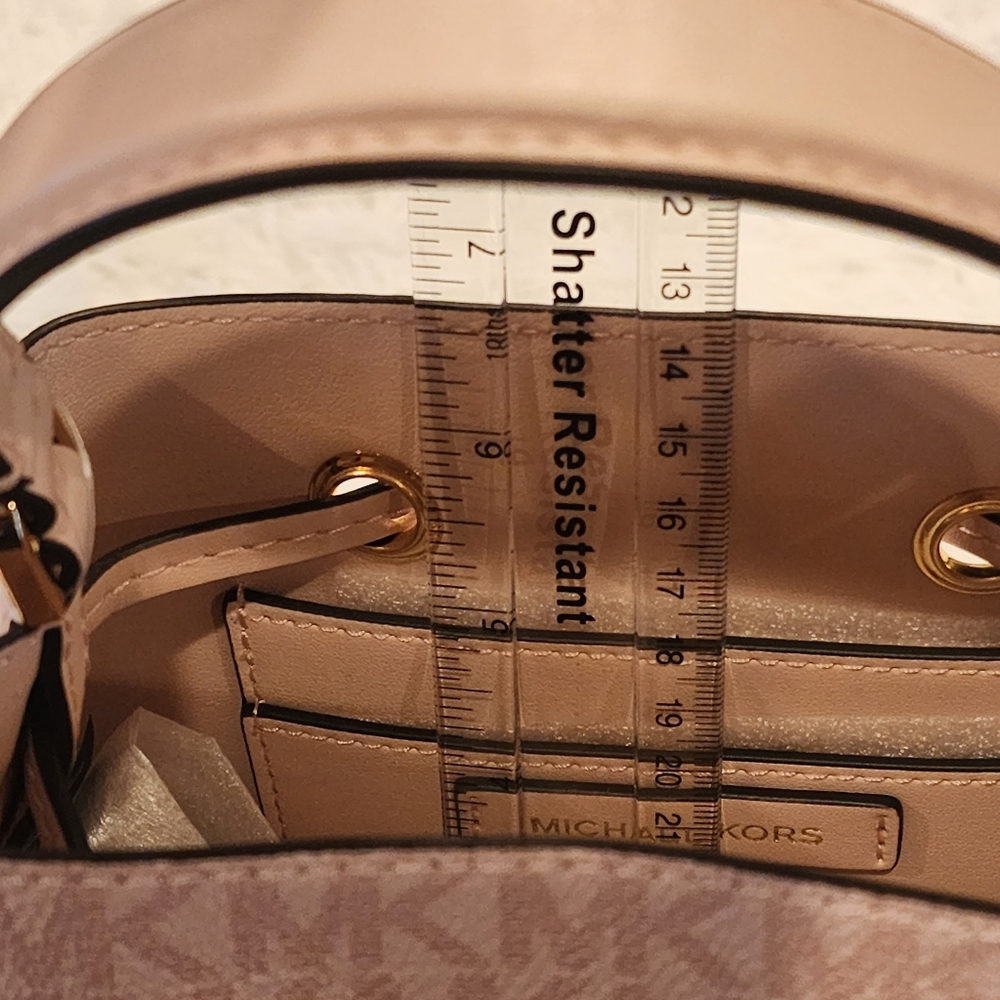 MICHAEL KORS SMALL MERCER BUCKET BAG/DK PWDR BLSH - Picture 8 of 17